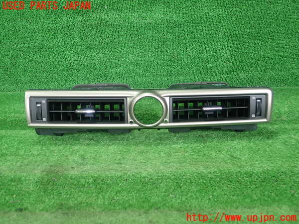 1UPJ-30317527]レクサス・GS300h(AWL10)エアコン吹き出し口2 (真中) 中古_m0001.jpg