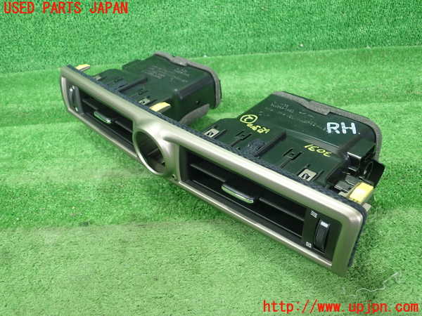 1UPJ-30317527]レクサス・GS300h(AWL10)エアコン吹き出し口2 (真中) 中古_m0002.jpg