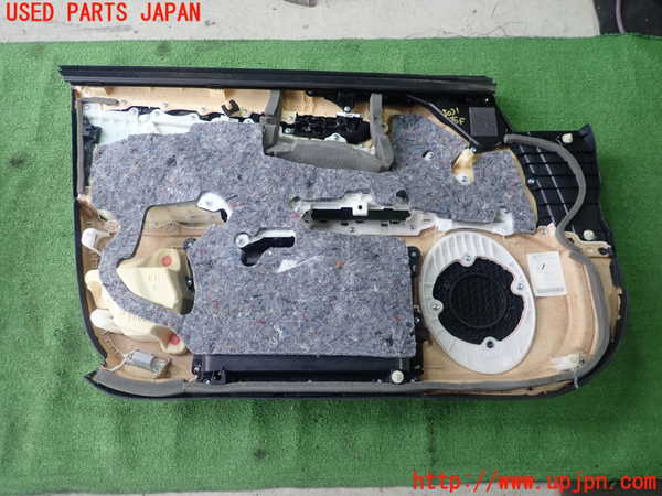 1UPJ-30311234]レクサス・GS300h(AWL10)右前ドア内張り 中古_m0003.jpg