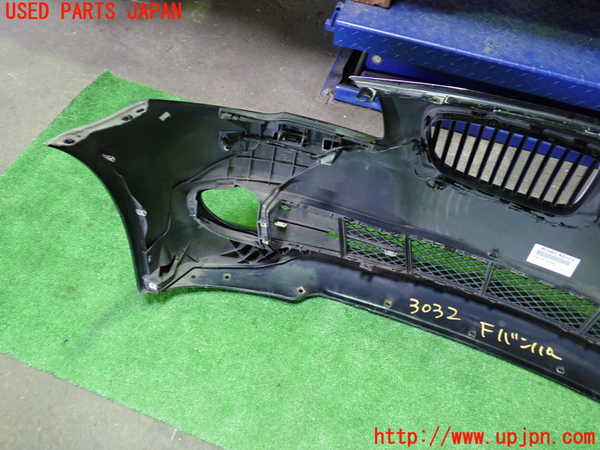 1UPJ-30321010]BMW 528i(FR30 F10)フロントバンパー 中古_m0005.jpg