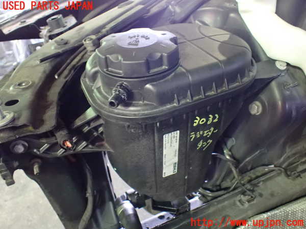 1UPJ-30322410]BMW 528i(FR30 F10)ラジエータータンク 中古_m0001.jpg