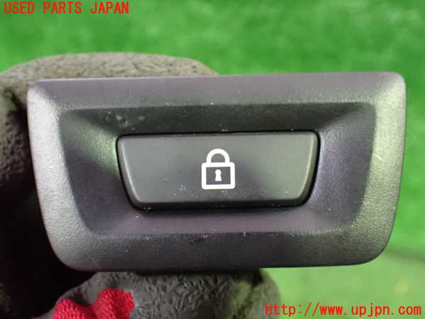 1UPJ-30326308]BMW 528i(FR30 F10)スイッチ3 (ロック) 中古_m0001.jpg