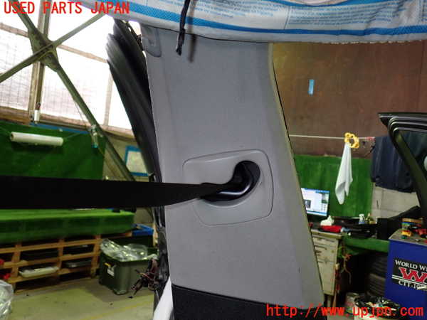 1UPJ-30327670]BMW 528i(FR30 F10)左センターピラートリム 中古_m0002.jpg