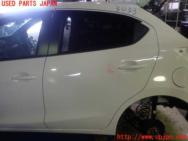 1UPJ-30331320]MAZDA2(デミオ)(DJLFS)左後ドア M3Q8 中古_m0001.jpg