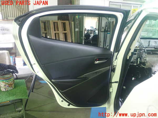 1UPJ-30331320]MAZDA2(デミオ)(DJLFS)左後ドア M3Q8 中古_m0005.jpg