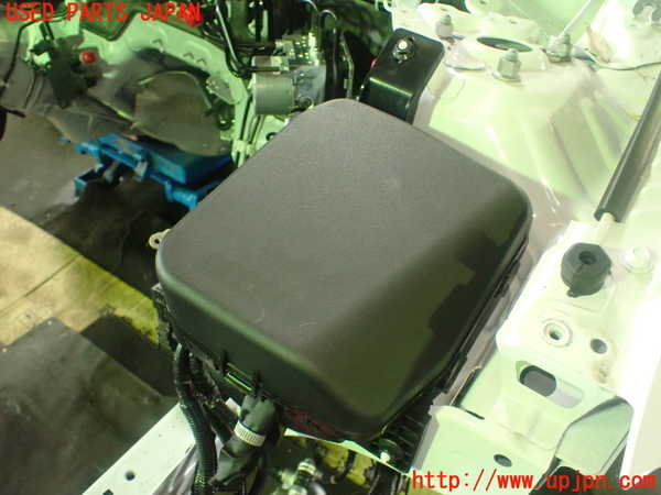 5UPJ-30336741]MAZDA2(デミオ)(DJLFS)ヒューズボックス1 中古_m0001.jpg