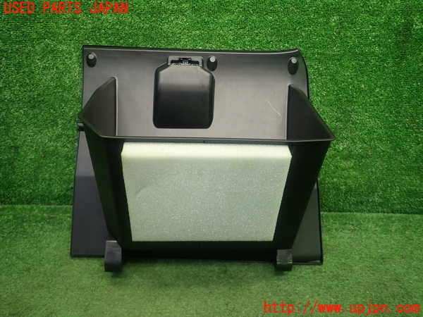 5UPJ-30337516]MAZDA2(デミオ)(DJLFS)グローブボックス1 中古_m0004.jpg