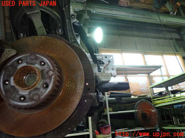 1UPJ-30344290]ベンツ C200 W205(205042C)右フロントナックルハブ 中古_m0002.jpg