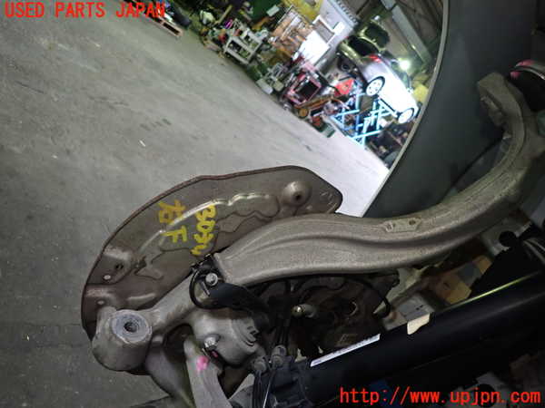 1UPJ-30344290]ベンツ C200 W205(205042C)右フロントナックルハブ 中古_m0003.jpg