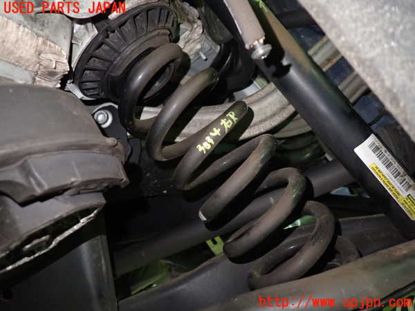 1UPJ-30345100]ベンツ C200 W205(205042C)右リアスプリング 中古_m0001.jpg