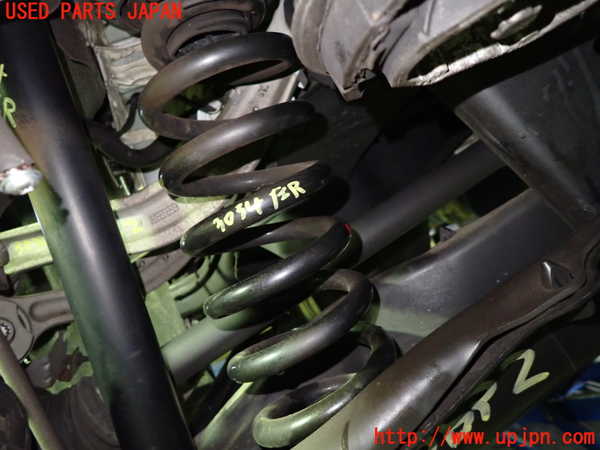 1UPJ-30345105]ベンツ C200 W205(205042C)左リアスプリング 中古_m0001.jpg