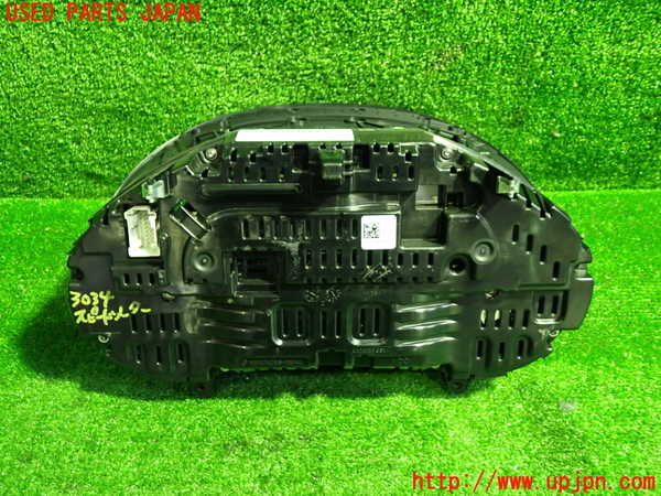 1UPJ-30346170]ベンツ C200 W205(205042C)スピードメーター 中古_m0003.jpg