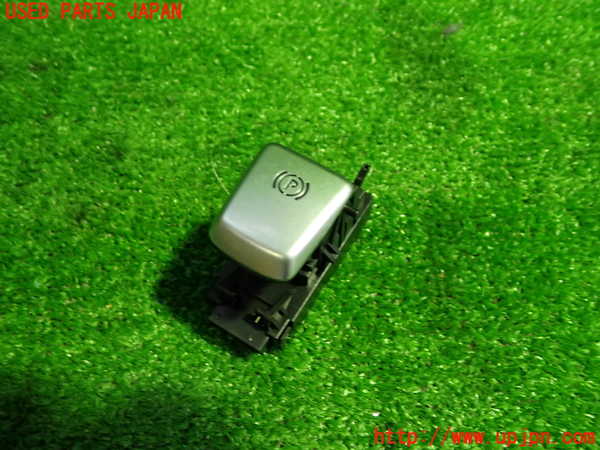 1UPJ-30346311]ベンツ C200 W205(205042C)スイッチ6 (電動パーキング) 中古_m0001.jpg
