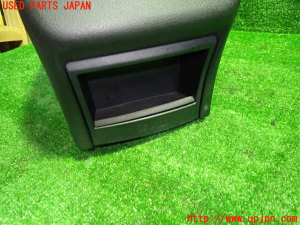 1UPJ-30347540]ベンツ C200 W205(205042C)センターコンソール 中古_m0003.jpg