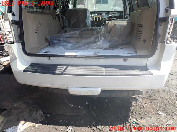 1UPJ-30351610]リンカーン・ナビゲーター(不明)リアバンパー 中古_m0001.jpg