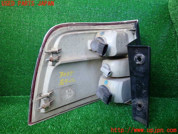 1UPJ-30351530]リンカーン・ナビゲーター(不明)右テールランプ 中古_m0003.jpg