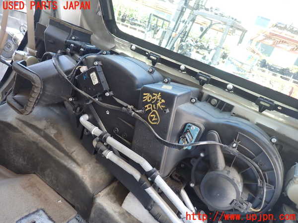 1UPJ-30356082]リンカーン・ナビゲーター(不明)エバポレーター2 (リヤ) 中古_m0001.jpg