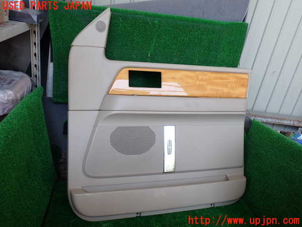 1UPJ-30351234]リンカーン・ナビゲーター(不明)右前ドア内張り 中古_m0001.jpg