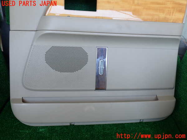 1UPJ-30351234]リンカーン・ナビゲーター(不明)右前ドア内張り 中古_m0003.jpg