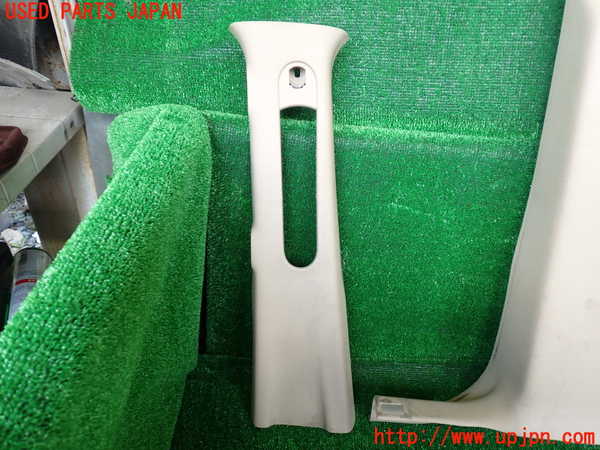 1UPJ-30357670]リンカーン・ナビゲーター(不明)左センターピラートリム 中古_m0002.jpg