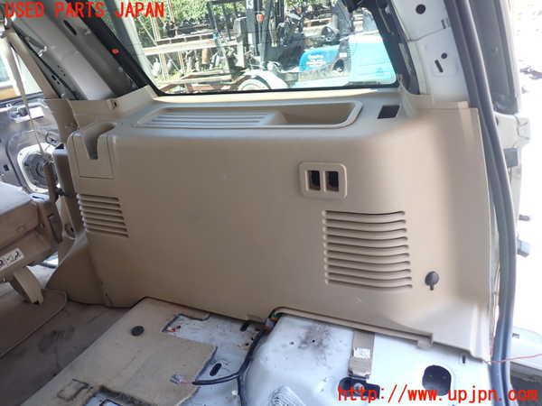 1UPJ-30357675]リンカーン・ナビゲーター(不明)右リアピラートリム 中古_m0001.jpg