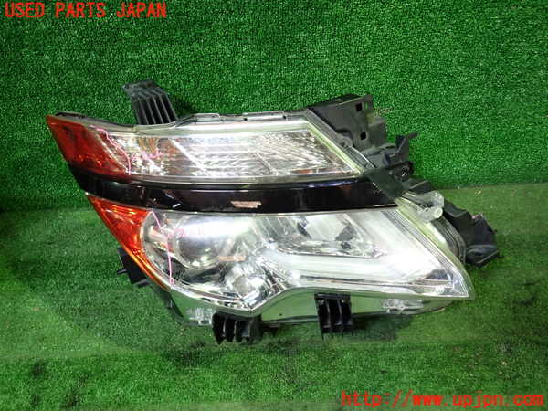 1UPJ-30371130]エルグランド(TE52)右ヘッドライト HID 中古_m0001.jpg