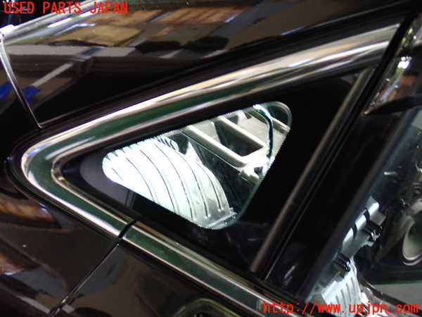 5UPJ-30371202]エルグランド(TE52)左フロント三角窓ガラス M508 中古_m0001.jpg