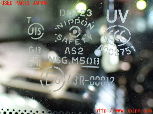 5UPJ-30371202]エルグランド(TE52)左フロント三角窓ガラス M508 中古_m0002.jpg