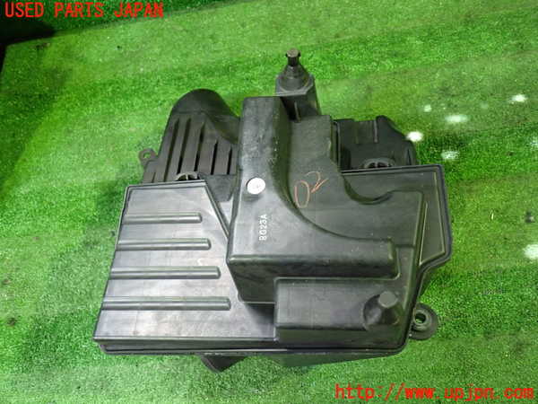 1UPJ-30372560]エルグランド(TE52)エアクリーナーボックス 中古_m0002.jpg