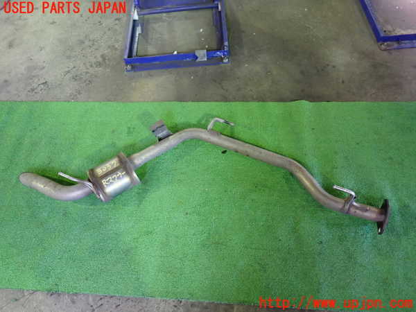 1UPJ-30372671]エルグランド(TE52)リアマフラー1 中古_m0001.jpg