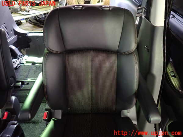 5UPJ-30377175]エルグランド(TE52)左2列目シート 中古_m0002.jpg
