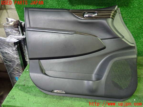 5UPJ-30371264]エルグランド(TE52)左前ドア内張り 中古_m0001.jpg