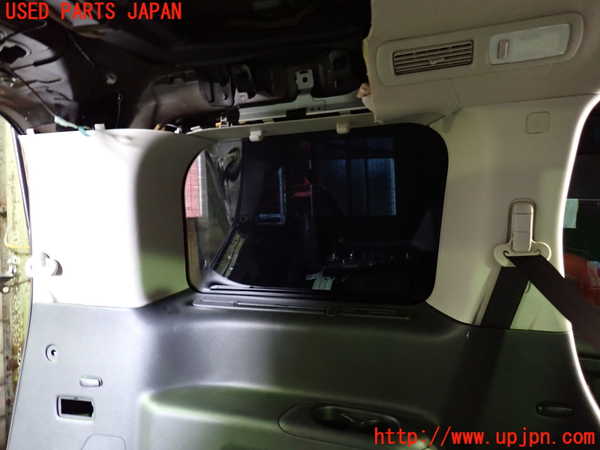 1UPJ-30377680]エルグランド(TE52)左リアピラートリム 中古_m0002.jpg