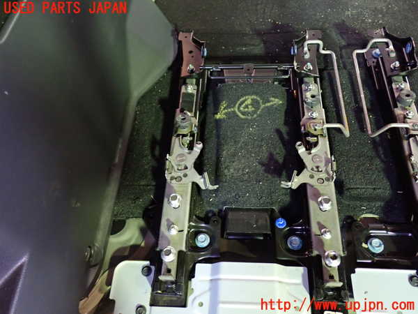 1UPJ-30377499]エルグランド(TE52)シートレール④ (３列目左) 中古_m0001.jpg