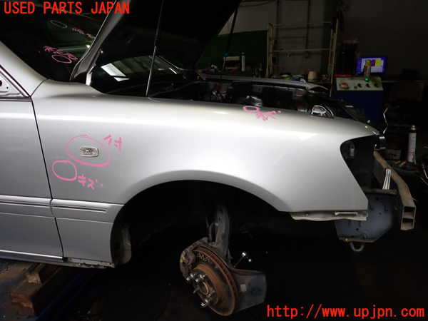 2UPJ-30381080]クラウン エステート(JZS171W)右前フェンダー 中古_m0001.jpg
