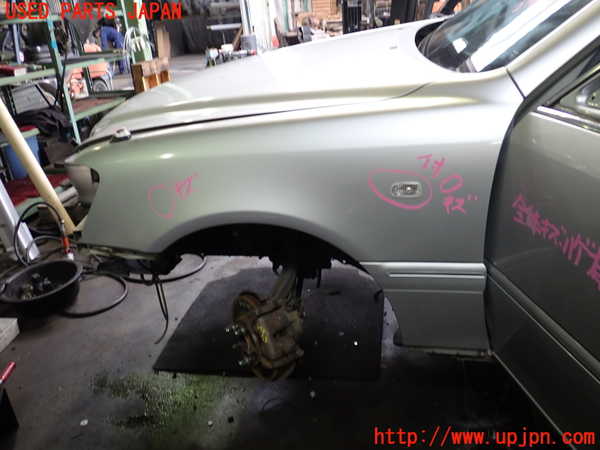 2UPJ-30381082]クラウン エステート(JZS171W)左前フェンダー 中古_m0001.jpg