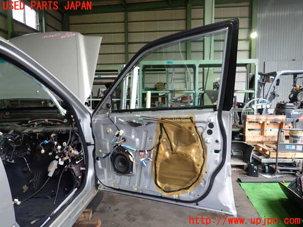 2UPJ-30381230]クラウン エステート(JZS171W)右前ドア (M2H5) 中古_m0004.jpg