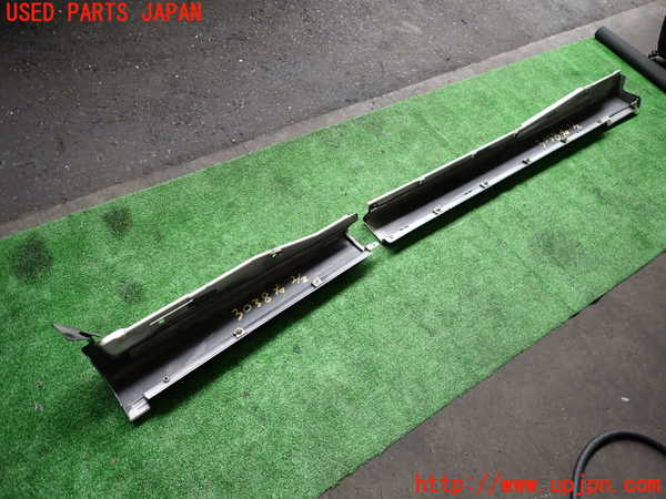 2UPJ-30381390]クラウン エステート(JZS171W)右サイドステップ 中古_m0003.jpg
