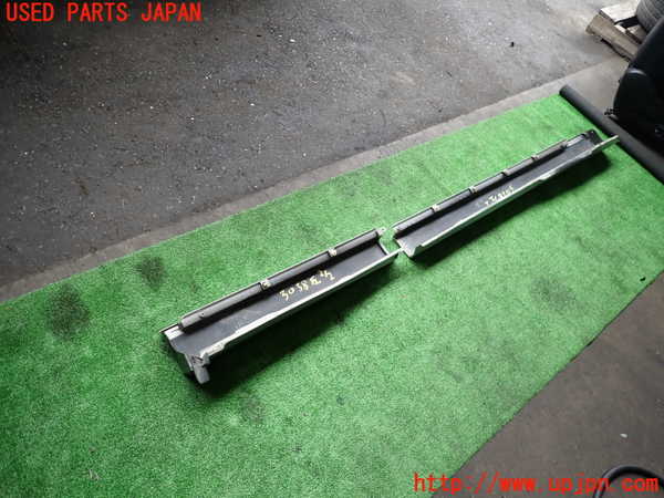 2UPJ-30381392]クラウン エステート(JZS171W)左サイドステップ 中古_m0005.jpg