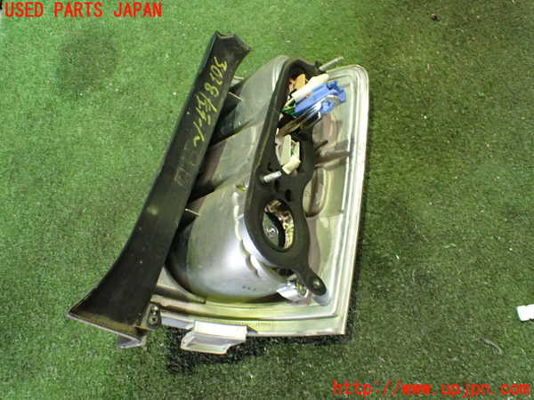 2UPJ-30381536]クラウン エステート(JZS171W)左テールランプ 中古_m0003.jpg