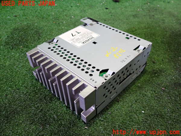 2UPJ-30386525]クラウン エステート(JZS171W)アンプ 中古_m0001.jpg