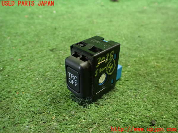 2UPJ-30386309]クラウン エステート(JZS171W)スイッチ4 (TRCOFF) 中古_m0001.jpg