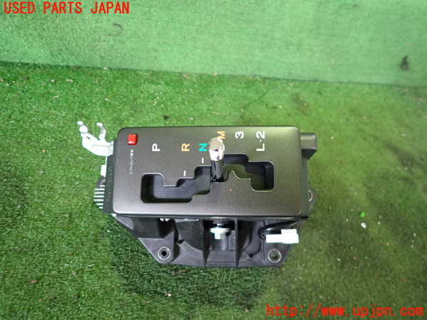 2UPJ-30387555]クラウン エステート(JZS171W)ATシフトレバー 中古_m0003.jpg