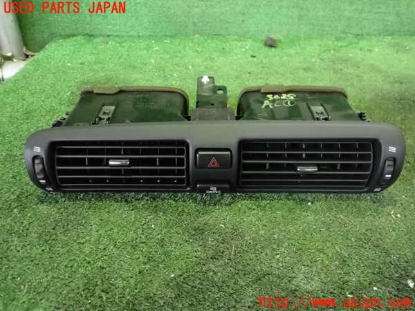 2UPJ-30387526]クラウン エステート(JZS171W)エアコン吹き出し口1 (真中) 中古_m0001.jpg