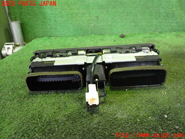 2UPJ-30387526]クラウン エステート(JZS171W)エアコン吹き出し口1 (真中) 中古_m0002.jpg