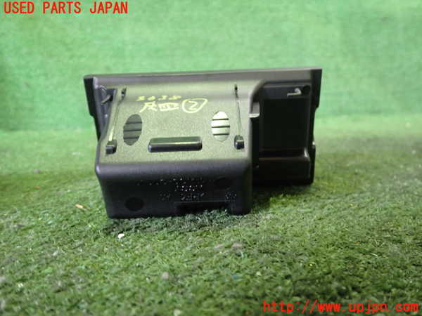 2UPJ-30387822]クラウン エステート(JZS171W)灰皿2 中古_m0002.jpg