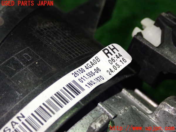 1UPJ-30401180]スカイライン(YV37)右フォグ 中古_m0002.jpg