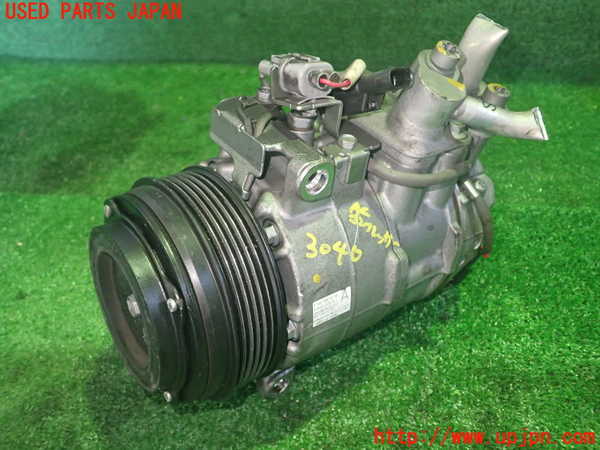5UPJ-30406025]スカイライン(YV37)エアコンコンプレッサー 中古_m0001.jpg