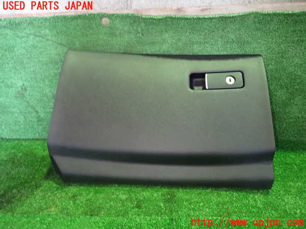 1UPJ-30407516]スカイライン(YV37)グローブボックス1 中古_m0001.jpg