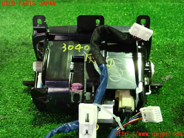 1UPJ-30407821]スカイライン(YV37)灰皿1 中古_m0004.jpg